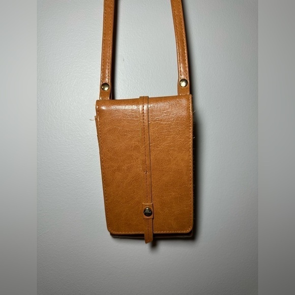 Cognac Brown Faux Leather Crossbody Wallet Purse Phone Holder Concerts Events - Picture 2 of 6